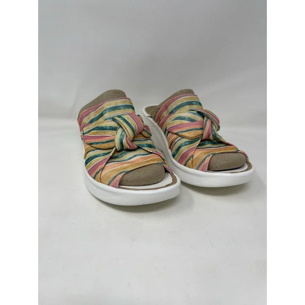 Bzees Daisy Women Size 8 Wedge Sandal Bow Detail Colorful Stripes Slip-On Shoes
